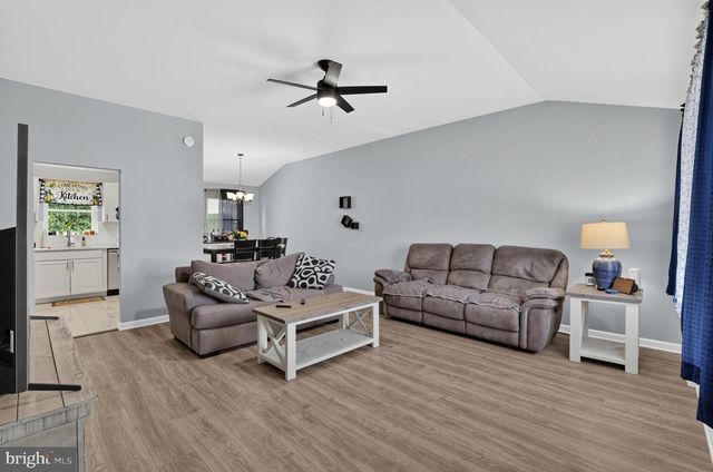 1420 CHESTNUT AVE, Gloucester City, NJ 08030