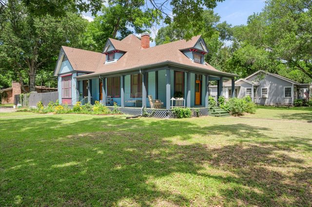 1302 W 5th Avenue, Corsicana, TX 75110