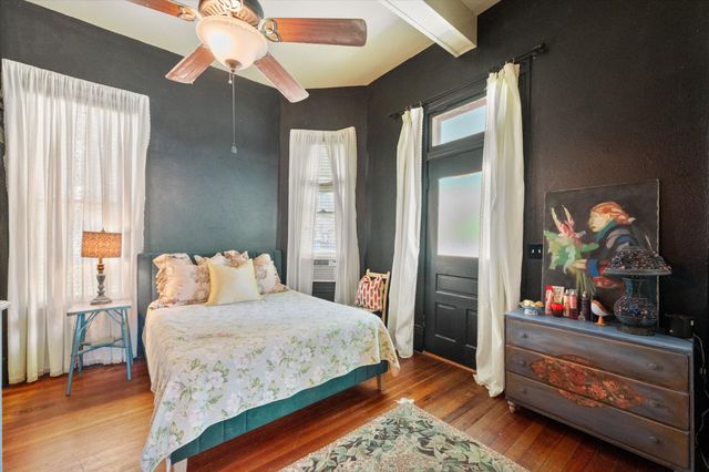 1302 W 5th Avenue, Corsicana, TX 75110