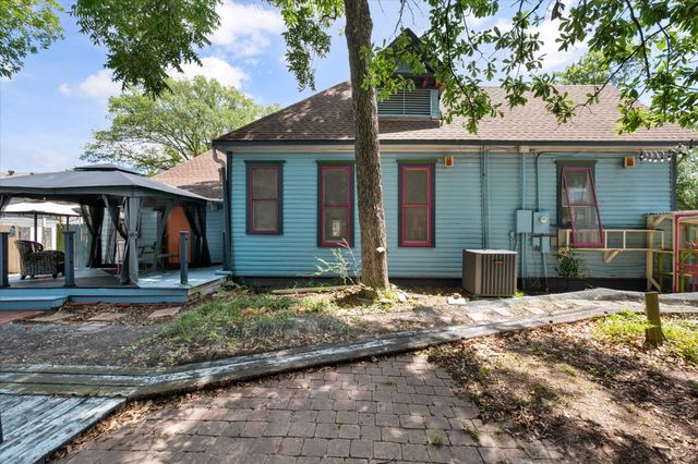 1302 W 5th Avenue, Corsicana, TX 75110