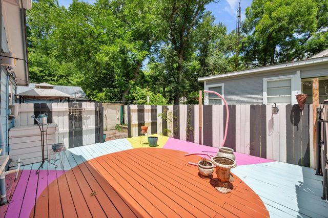 1302 W 5th Avenue, Corsicana, TX 75110