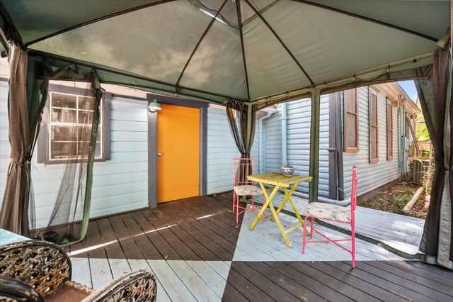 1302 W 5th Avenue, Corsicana, TX 75110