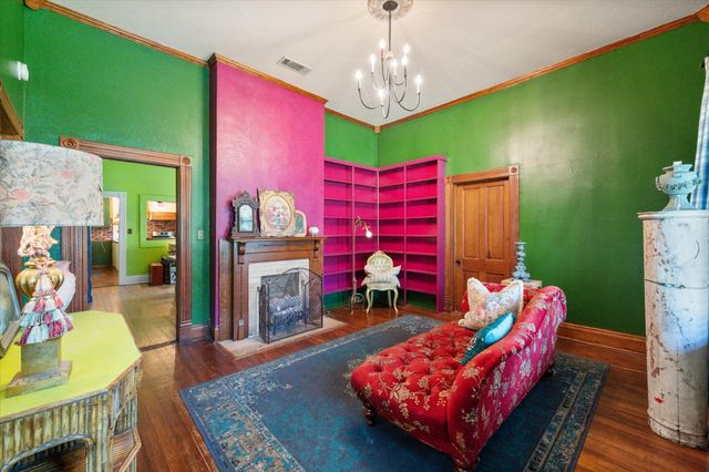 1302 W 5th Avenue, Corsicana, TX 75110