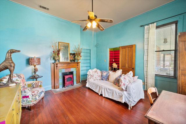 1302 W 5th Avenue, Corsicana, TX 75110