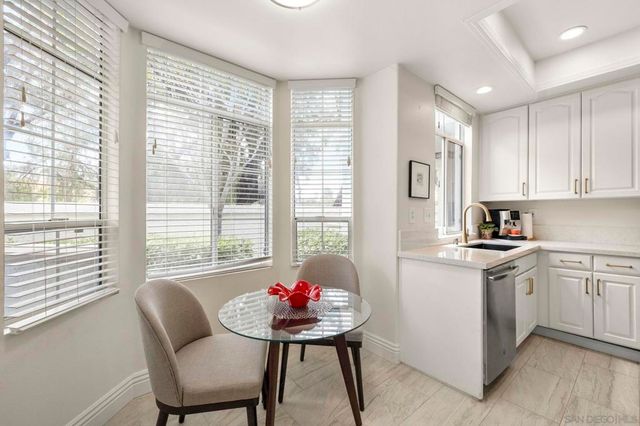 3335 Genoa Way 112, Oceanside, CA 92056