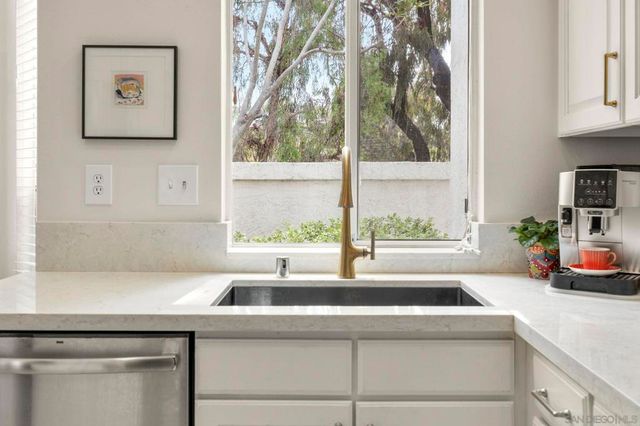 3335 Genoa Way 112, Oceanside, CA 92056