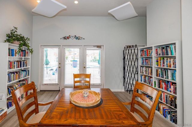 3335 Genoa Way 112, Oceanside, CA 92056