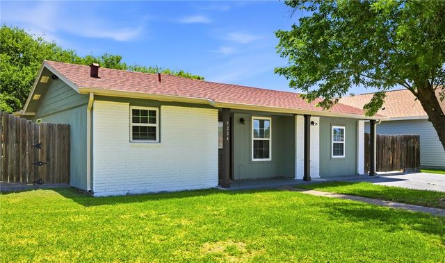 1234 Easthaven Dr, Portland, TX 78374