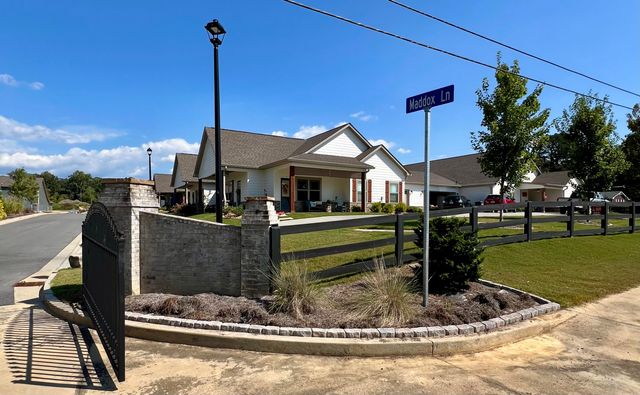 6 Maddox Lane, Chatsworth, GA 30705