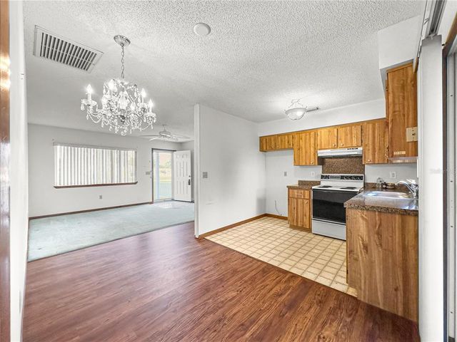 10520 SW 85TH TERRACE, Ocala, FL 34481