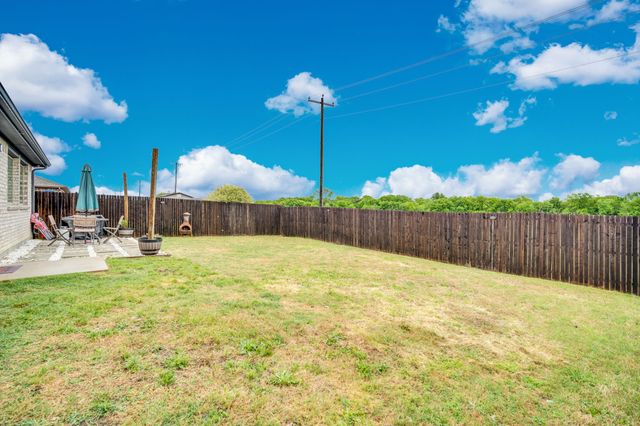 241 White Tail Lane, Alvarado, TX 76009