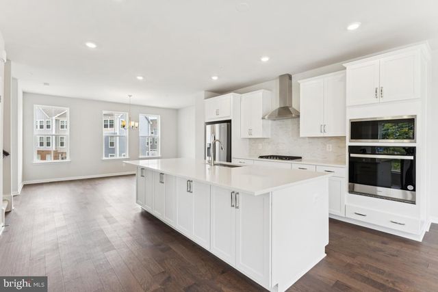 9640 KILLENNEY PL, Waldorf, MD 20601