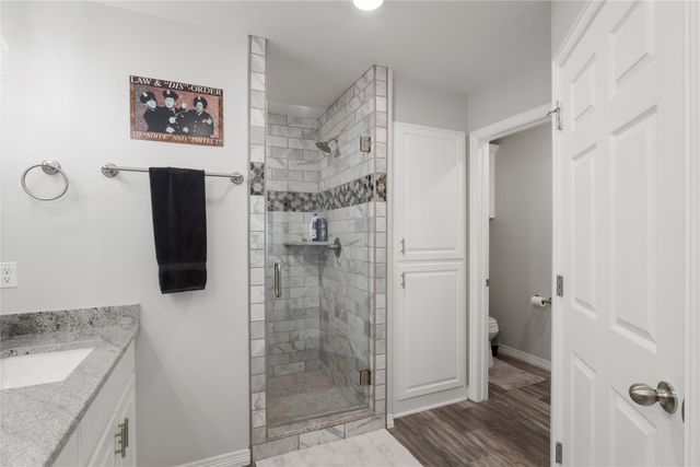 4511 Wildwood Circle, Granbury, TX 76049