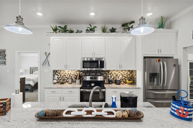 4511 Wildwood Circle, Granbury, TX 76049