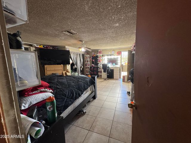 2425 W PAPAGO Street, Phoenix, AZ 85009