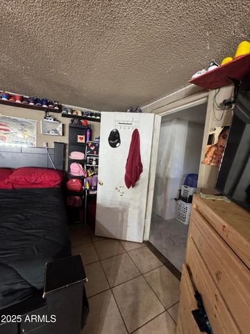 2425 W PAPAGO Street, Phoenix, AZ 85009