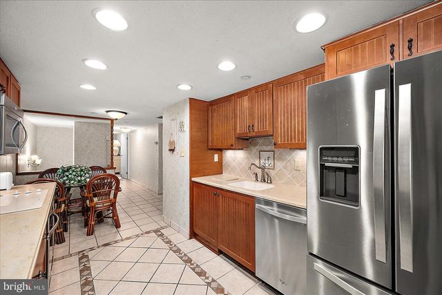 9900 Coastal Hwy Unit 401, Ocean City, MD 21842