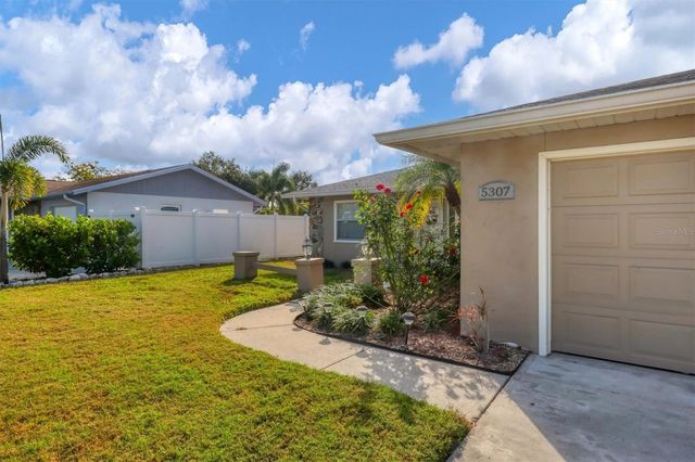 5307 18TH AVENUE W, Bradenton, FL 34209