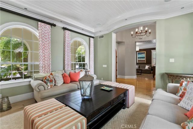 23 Boardwalk, Newport Beach, CA 92660