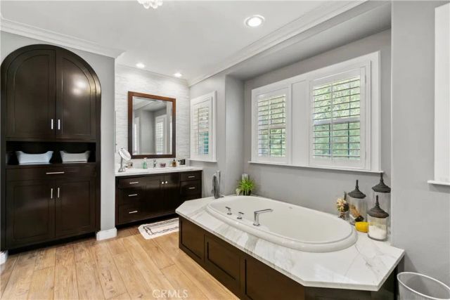 23 Boardwalk, Newport Beach, CA 92660
