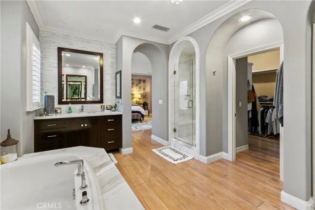 23 Boardwalk, Newport Beach, CA 92660