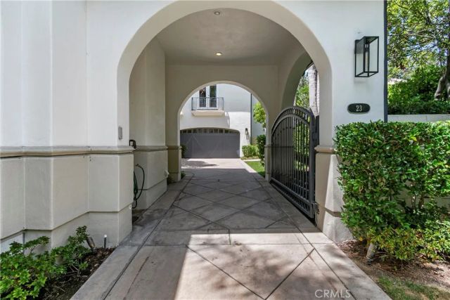 23 Boardwalk, Newport Beach, CA 92660