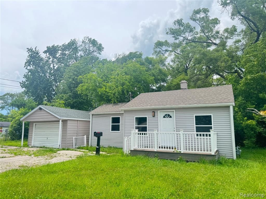 3553 N Monroe Street, Carrollton, MI 48724