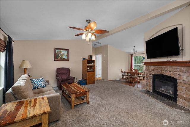 20 N Olympic Court, Hoodsport, WA 98548