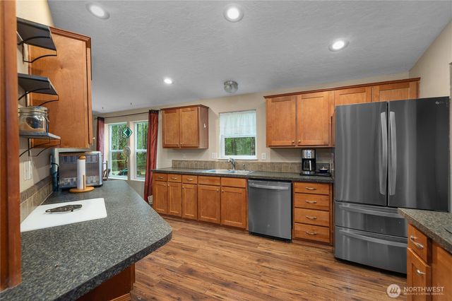 20 N Olympic Court, Hoodsport, WA 98548