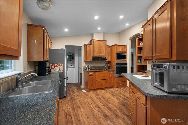 20 N Olympic Court, Hoodsport, WA 98548