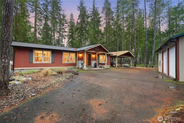 20 N Olympic Court, Hoodsport, WA 98548