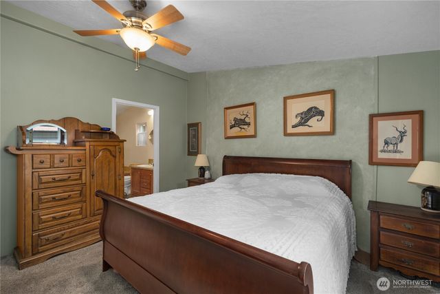 20 N Olympic Court, Hoodsport, WA 98548