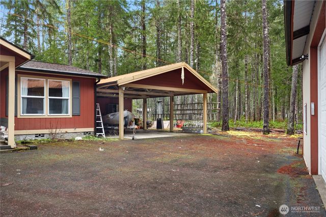 20 N Olympic Court, Hoodsport, WA 98548