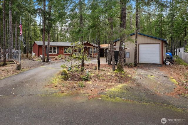 20 N Olympic Court, Hoodsport, WA 98548