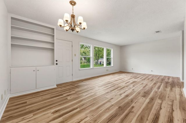 1038 Field ST, San Marcos, TX 78666