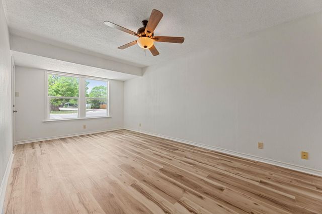 1038 Field ST, San Marcos, TX 78666