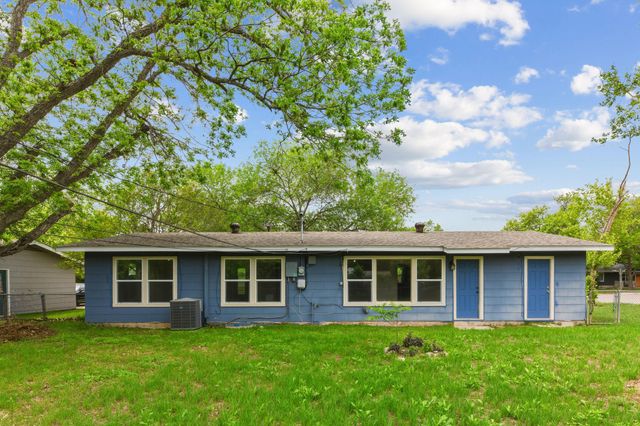 1038 Field ST, San Marcos, TX 78666