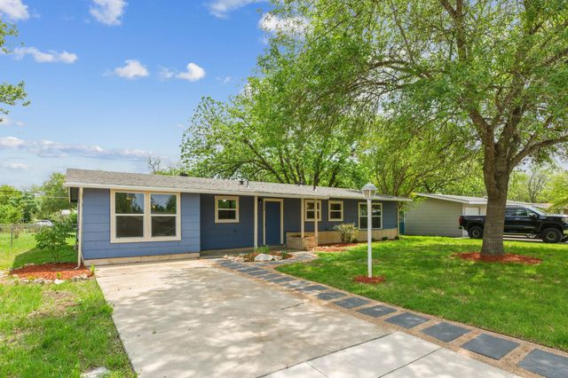 1038 Field ST, San Marcos, TX 78666