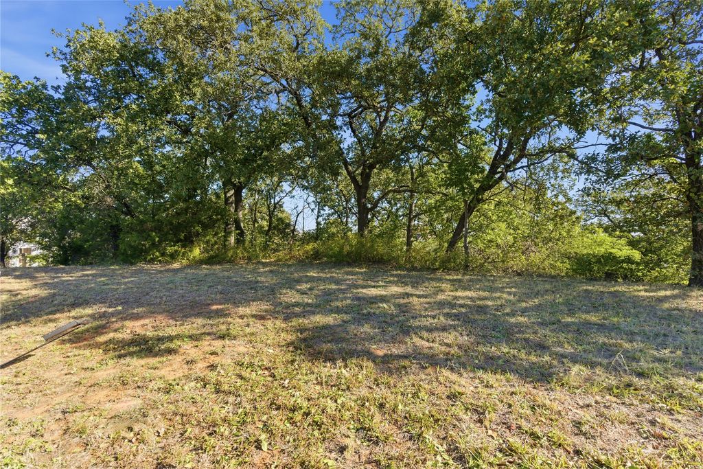 6704 Nob Hill Court, North Richland Hills, TX 76182