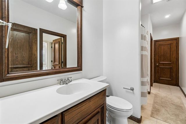 17104 Hawks Ridge Lane, Edmond, OK 73012