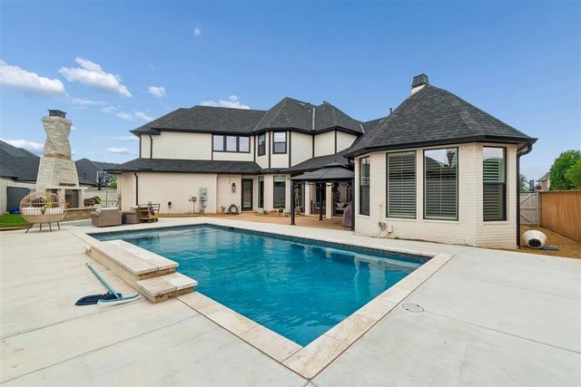 17104 Hawks Ridge Lane, Edmond, OK 73012