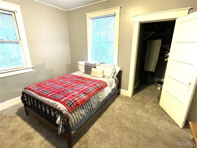 321 Dry Street, Alton, IL 62002