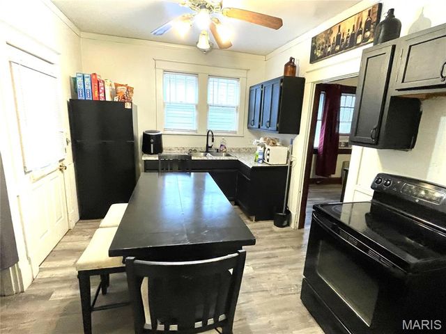 321 Dry Street, Alton, IL 62002