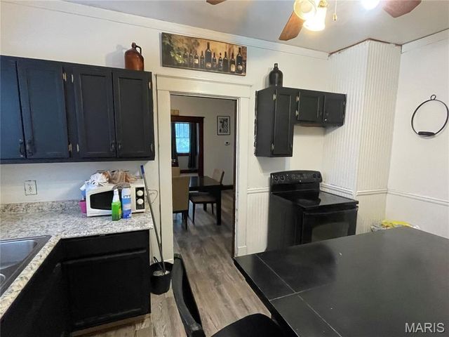 321 Dry Street, Alton, IL 62002