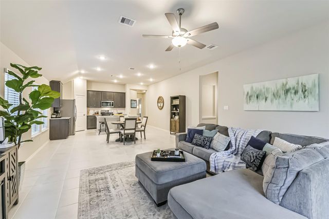 1337 Lakeside Creek Road, Magnolia, TX 77354