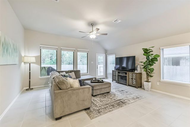 1337 Lakeside Creek Road, Magnolia, TX 77354