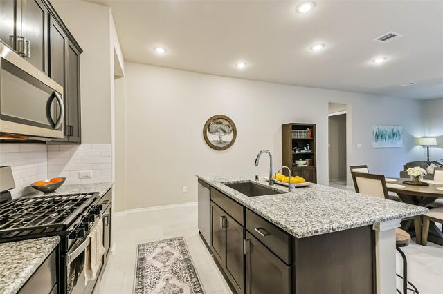 1337 Lakeside Creek Road, Magnolia, TX 77354