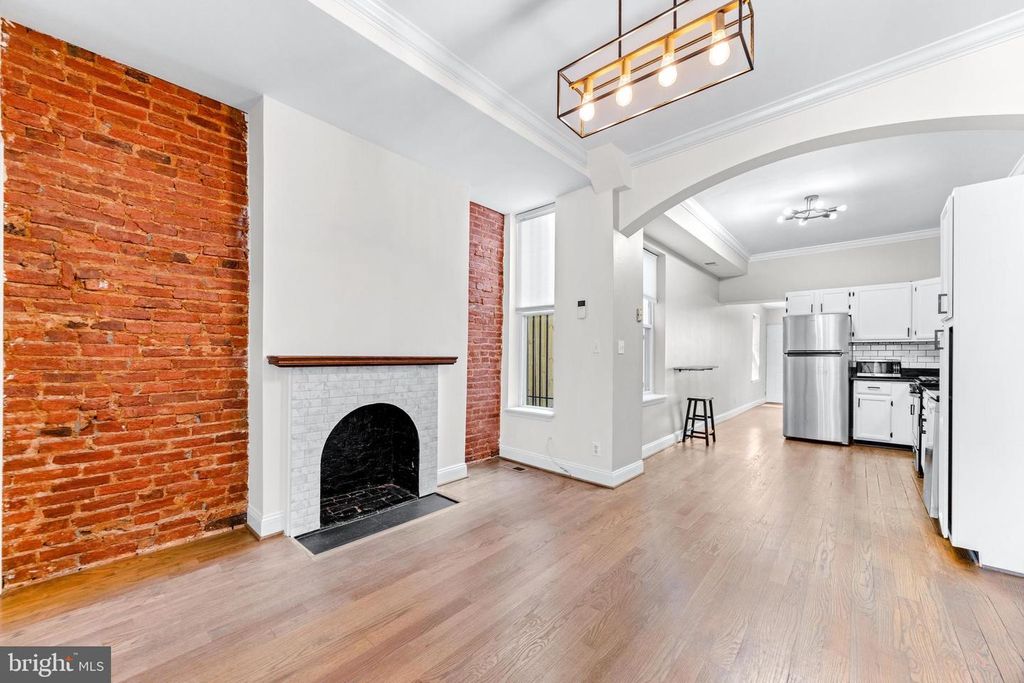 1220 S HANOVER ST, Baltimore, MD 21230