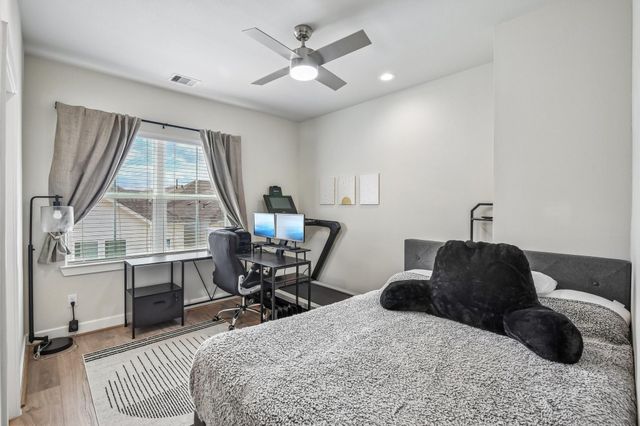 6314 Chelsea Falls Lane, Houston, TX 77008