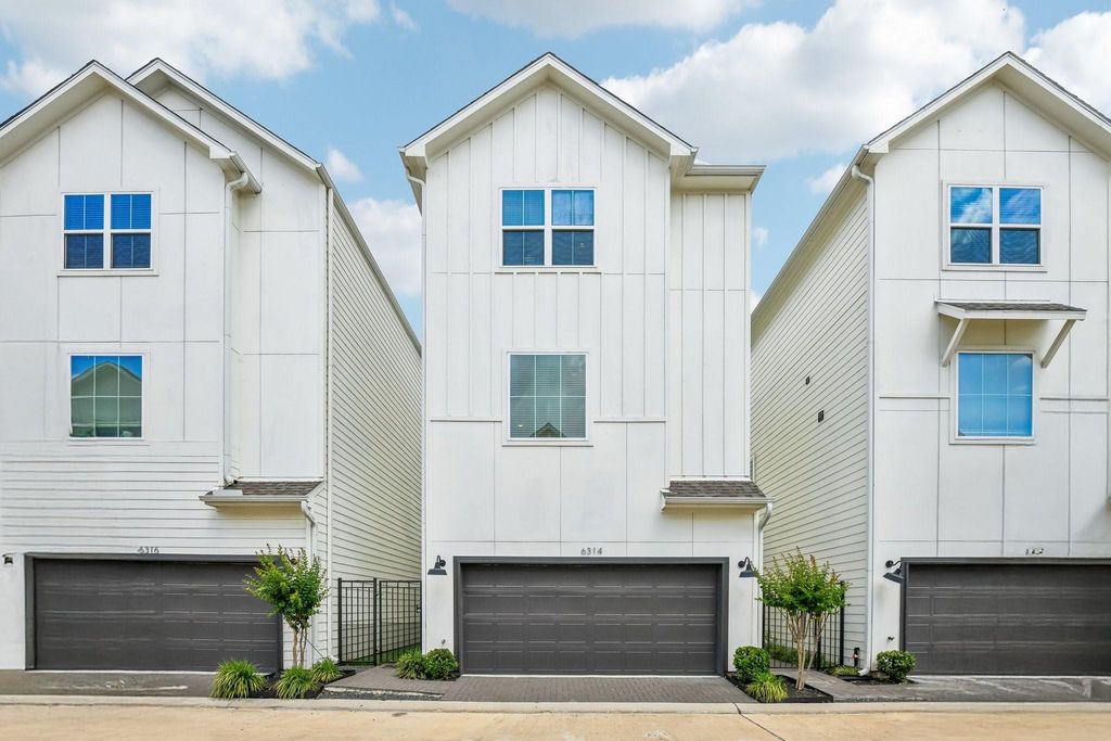 6314 Chelsea Falls Lane, Houston, TX 77008